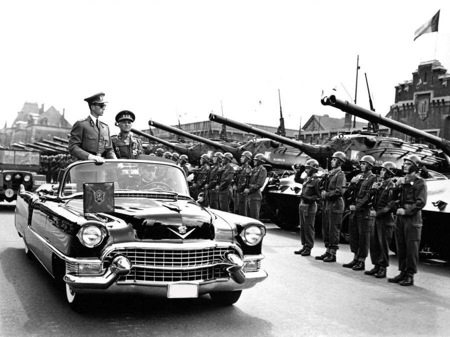  Cadillac Series 62 Convertible (6267X) 1955 года  (фото 2 из 13)